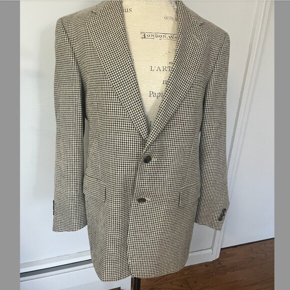 BURBERRY LONDON Brown Houndstooth 2 Button Wool Blazer, Size 39S